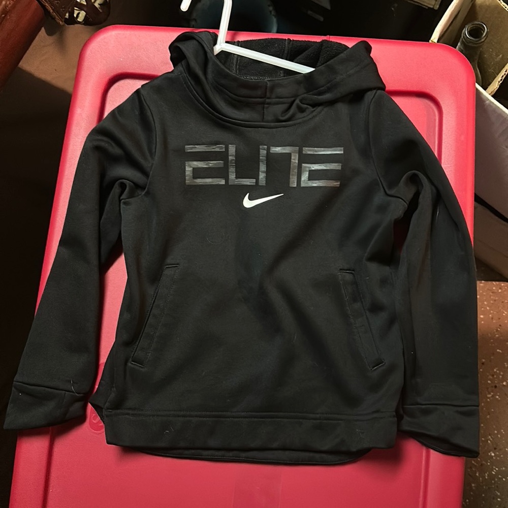 Nike boys’ hoodie